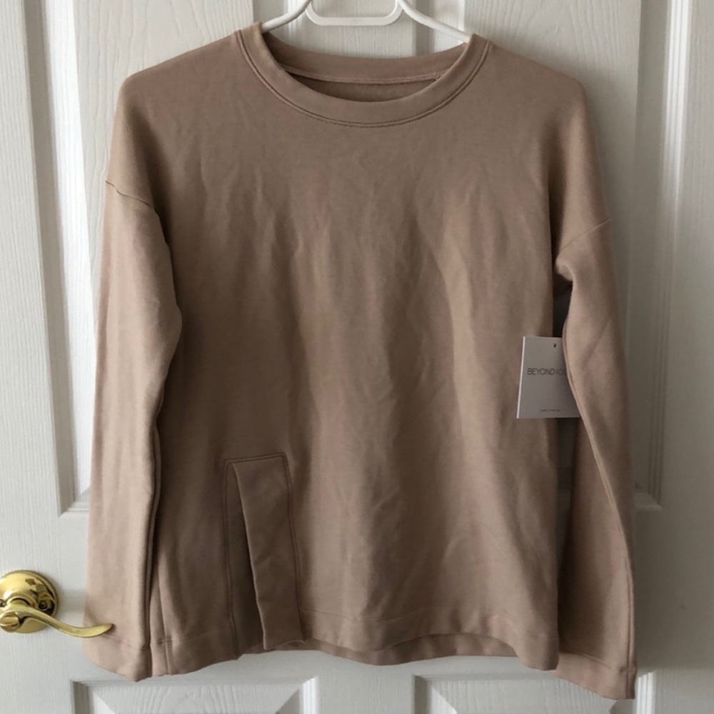 Beyond Yoga Sedona wide hem pullover
